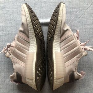 Women’s Canvas Adidas Sneakers * Beige & Pink size 11